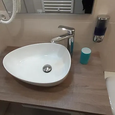 Cv Martesana 1 Apartment *